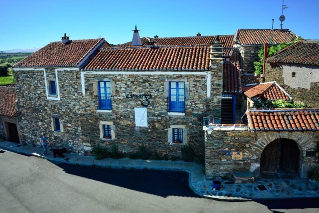 Villa Casa Camarga à Santiago Millas Extérieur photo